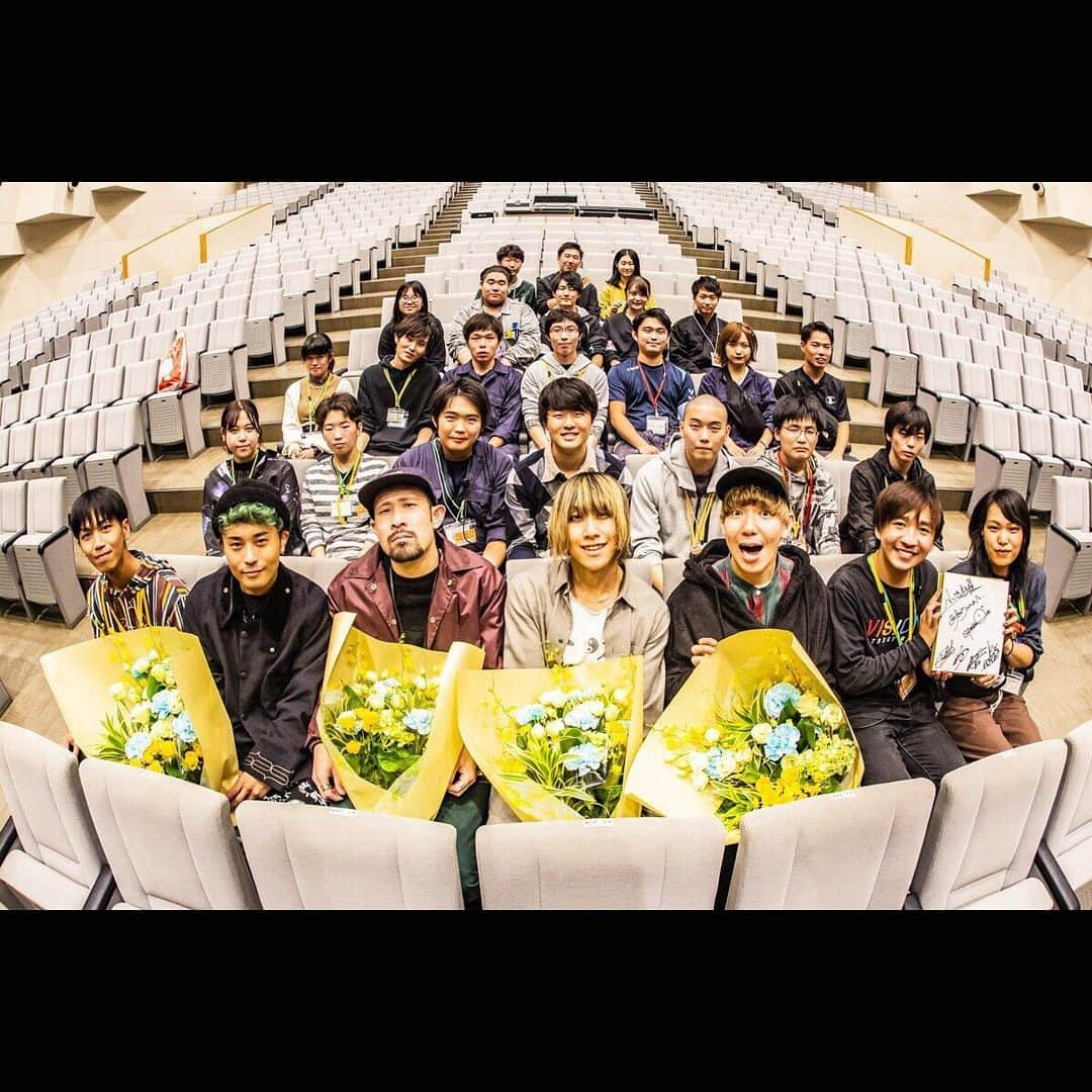 上杉研太さんのインスタグラム写真 - (上杉研太Instagram)「皇學館大学ありがとうございました👌  スペシャルで予定調和なしの気持ち良いLIVEでした⚡️⚡️⚡️ Photo by @cazrowaoki」10月26日 19時57分 - kentauesugi