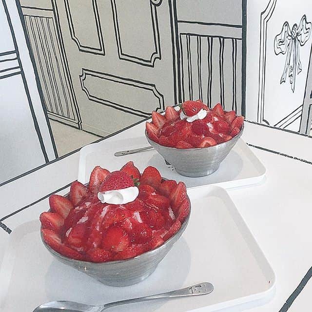 UWASAのグルメインスタ