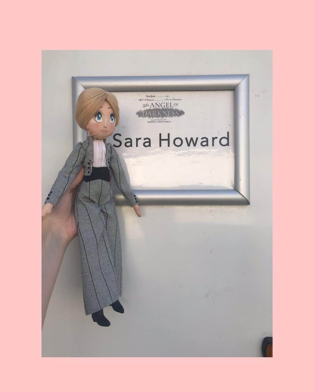 ダコタ・ファニングのインスタグラム：「Bye Sweet Sara. That’s a wrap on #AngelofDarkness ! My little doll was made by one of our amazing ADs, Eni. I love all the cast and crew so much. They know who they are 💖」