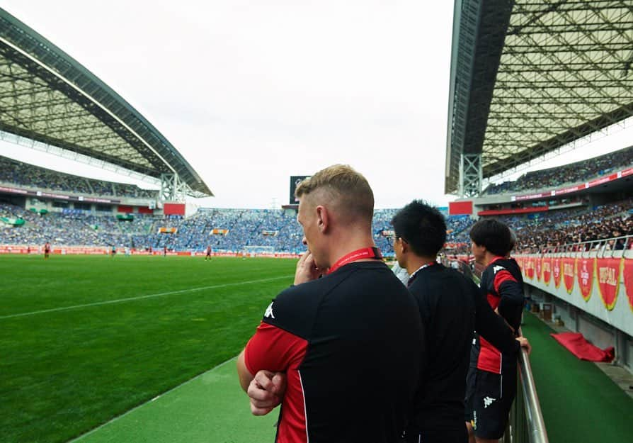 コンサドーレ札幌さんのインスタグラム写真 - (コンサドーレ札幌Instagram)「.............﻿ ﻿ Levain Cup FINAL﻿ ﻿ ONE TEAM﻿ ﻿ #consadole #コンサドーレ﻿ #Jリーグ　#JLEAGUE﻿ #ルヴァンカップ #levaincup #YBC﻿ #football #soccer﻿ #supporter #サポーター﻿ #soccerphotography﻿ #soccertime﻿ #北海道　#HOKKAIDO﻿ #札幌　#SAPPORO﻿ #Ｊリーグ #ルヴァンカップ﻿ #これが伝統Ｊリーグ唯一の決勝」10月26日 20時57分 - hokkaido_consadole_sapporo