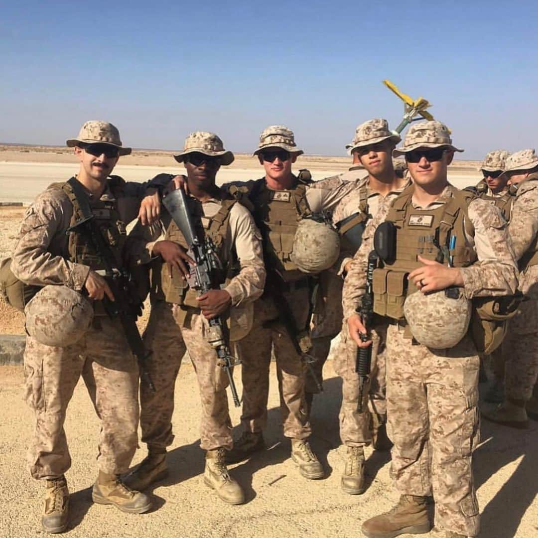 アメリカ海兵隊さんのインスタグラム写真 - (アメリカ海兵隊Instagram)「Today is the #NationalDayOfTheDeployed. Here’s to all that have served overseas in defense of our nation.  Semper Fi.  #MyDeployment #Deploy #Marines #Military」10月26日 20時59分 - marines