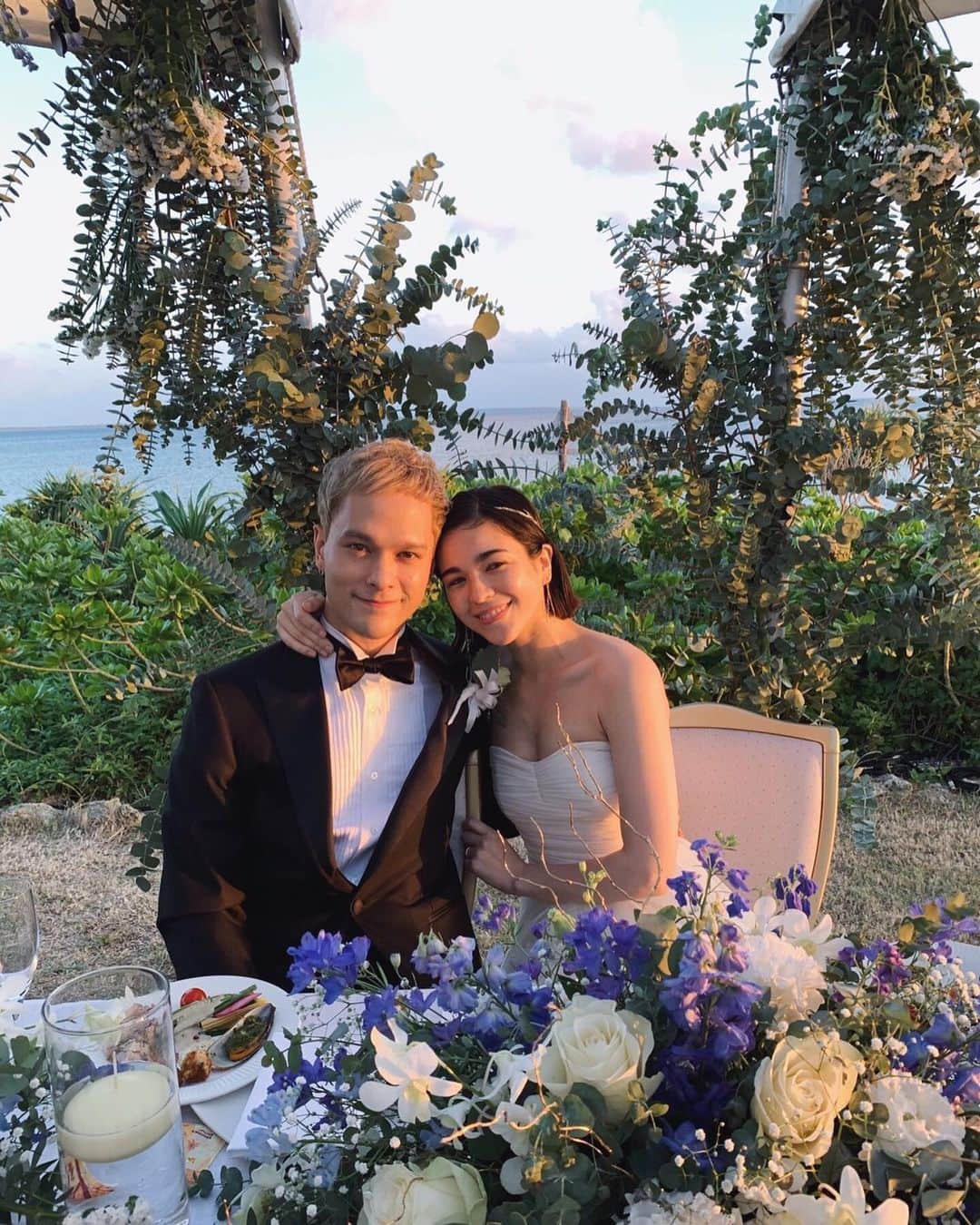 大畑ありささんのインスタグラム写真 大畑ありさinstagram 親友の結婚式で宮古島に行ってました 2人を見てるとこっちまで 笑顔になるよ はな まーとくん本当におめでとう 中学2年生の時から大切なところが 何一つ変わってない 純粋なハナ 結婚しても