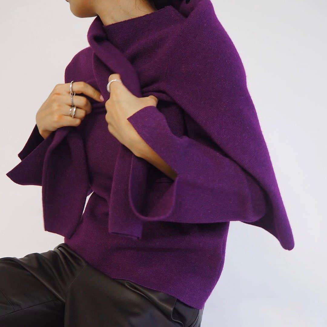 DES PRESさんのインスタグラム写真 - (DES PRESInstagram)「【FOCUS ON】 KNIT / 22-02-94-02305 / ¥34,000 +tax  @bernardzins #DESPRÉS #despres #デプレ #knitwear #TOMORROWLAND」10月26日 21時24分 - despres_jp