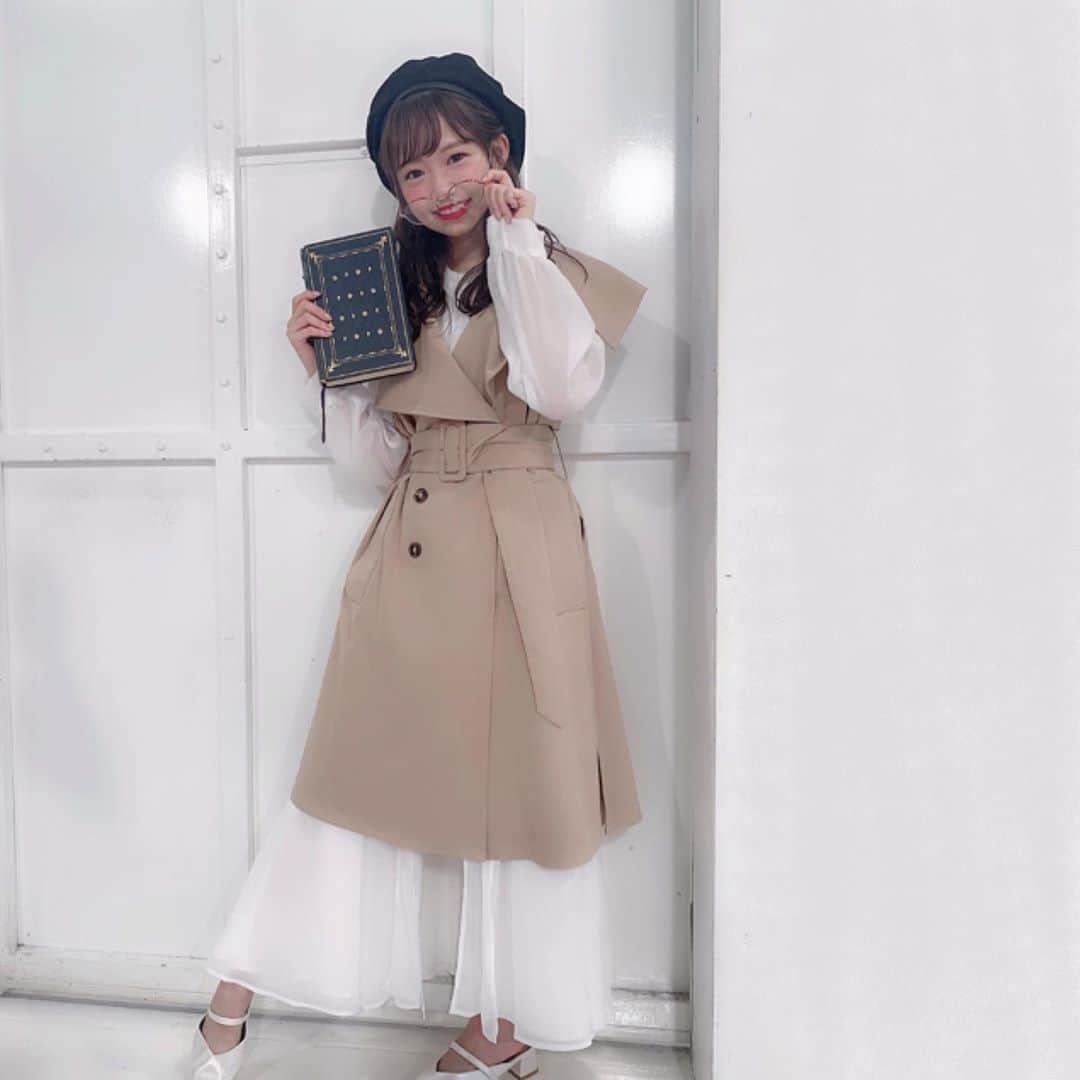 のインスタグラム：「読書の秋🌰🍁📚 ㅤㅤㅤㅤㅤㅤㅤㅤㅤㅤㅤㅤㅤㅤㅤㅤㅤㅤㅤㅤㅤㅤㅤㅤ  ㅤㅤㅤㅤㅤㅤㅤㅤㅤㅤㅤㅤㅤ ️ㅤㅤㅤㅤㅤㅤㅤ  ㅤㅤㅤㅤㅤㅤㅤㅤㅤㅤㅤㅤㅤㅤㅤㅤㅤㅤㅤㅤㅤㅤㅤㅤ  ㅤㅤㅤㅤㅤㅤㅤㅤㅤㅤㅤㅤㅤ ️ㅤㅤㅤㅤㅤㅤㅤ  衣装だからどこのお洋服かわからないけど 持って帰りたいくらいかわいくてお気に入りなの(｀・ω・´)💞ㅤㅤㅤㅤㅤㅤㅤㅤㅤㅤㅤㅤㅤㅤㅤㅤㅤㅤㅤㅤㅤㅤㅤㅤ  ㅤㅤㅤㅤㅤㅤㅤㅤㅤㅤㅤㅤㅤ ️ㅤㅤㅤㅤㅤㅤㅤ  ㅤㅤㅤㅤㅤㅤㅤㅤㅤㅤㅤㅤㅤㅤㅤㅤㅤㅤㅤㅤㅤㅤㅤㅤ  ㅤㅤㅤㅤㅤㅤㅤㅤㅤㅤㅤㅤㅤ ️ㅤㅤㅤㅤㅤㅤㅤ  #読書の秋 #ラストアイドル #畑美紗起 #握手会 #ラストアイドル2期生 #秋服 #コーデ #今日のコーデ #ベレー帽 #ootd #instagood #fashion #me」
