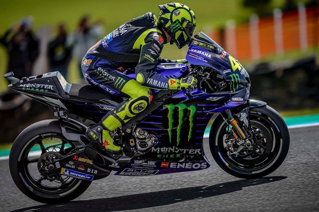 バレンティーノ・ロッシのインスタグラム：「Phillip Island Grand Prix Circuit,Australia Saturday,official practice 📸 @falex79」