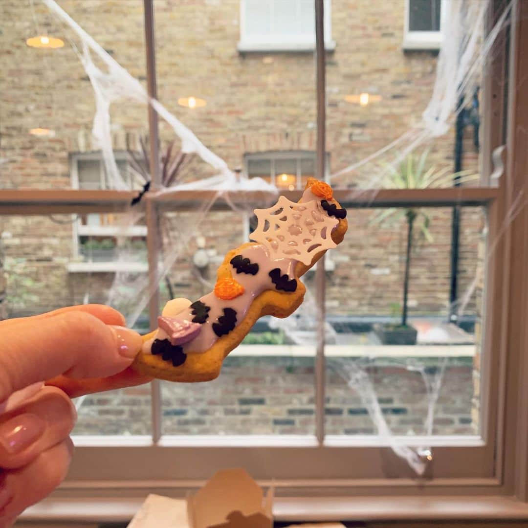MEGのインスタグラム：「つくった。#Halloween 🎃🎃🎃」