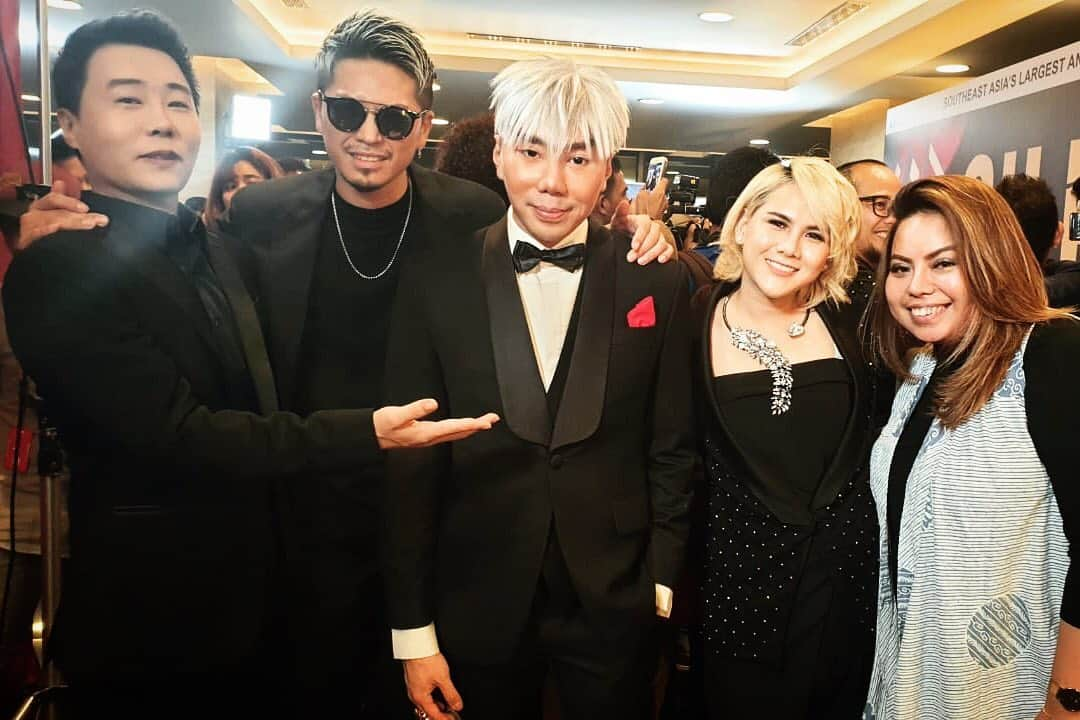 DJ ACEさんのインスタグラム写真 - (DJ ACEInstagram)「🇮🇩﻿ Indonesia's fam🥺﻿ ﻿ #SiletAwards﻿ #indonesia﻿ #jakarta #RCTI」10月26日 22時24分 - ace1djace