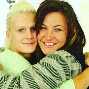 ミーシャ・テイトさんのインスタグラム写真 - (ミーシャ・テイトInstagram)「Happy BIRTHDAY to my bff @dandoiscindy the most amazing woman I know! A single mom of 3, foster Mom, school teacher, kids MMA instructor, gym owner, fighter and a great cook 😍.....she can do it all!! 🦄 I can't say enough amazing things about her so I'll just say I LOVE YOU! PLEASE  follow @dandoiscindy & her new gym @lynxmma 🎂🎁🎈🎉🧁🎂🎁🎈🎉🧁🎂🎁🎈🎉🧁🎂🎁🎈 #birthdaygirl #cindydandois #HappyBirthday #mommy #fighter #teacher #bff #bestfriends #amazingwoman #superwoman #wonderwoman #love #smile #blessed #grateful」10月26日 22時29分 - mieshatate