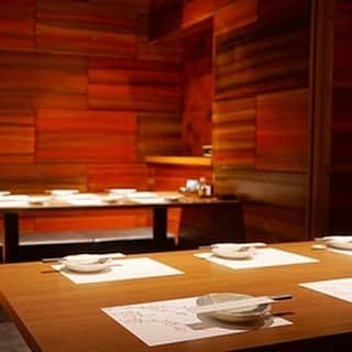 鶏っくHEPナビオさんのインスタグラム写真 - (鶏っくHEPナビオInstagram)「完全個室居酒屋🏮  いつでもご予約お待ちしてます〜^_^🙌😂笑笑😂  是非是非ご予約お待ちしております^_^🙌😂 お気軽にお問い合わせ下さい^_^ 🙌 #チョアチキン#パネチキン#チーズタッカルビ#唐揚げ#チキン南蛮#肉#鶏肉#手羽先#夏#韓国料理#鶏っく#梅田#居酒屋#焼き鳥#ビール#飲み会#大阪#大阪グルメ#大阪観光#浦和レッズ#ガンバ大阪」10月26日 22時55分 - trickhepnavio