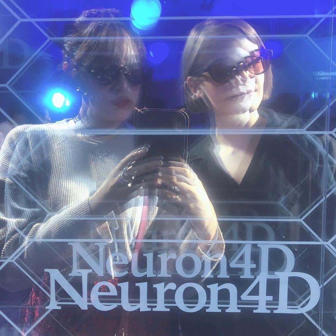 平田梨奈さんのインスタグラム写真 - (平田梨奈Instagram)「ダコと❤️ #Neuron4D」10月26日 23時07分 - hirari_official