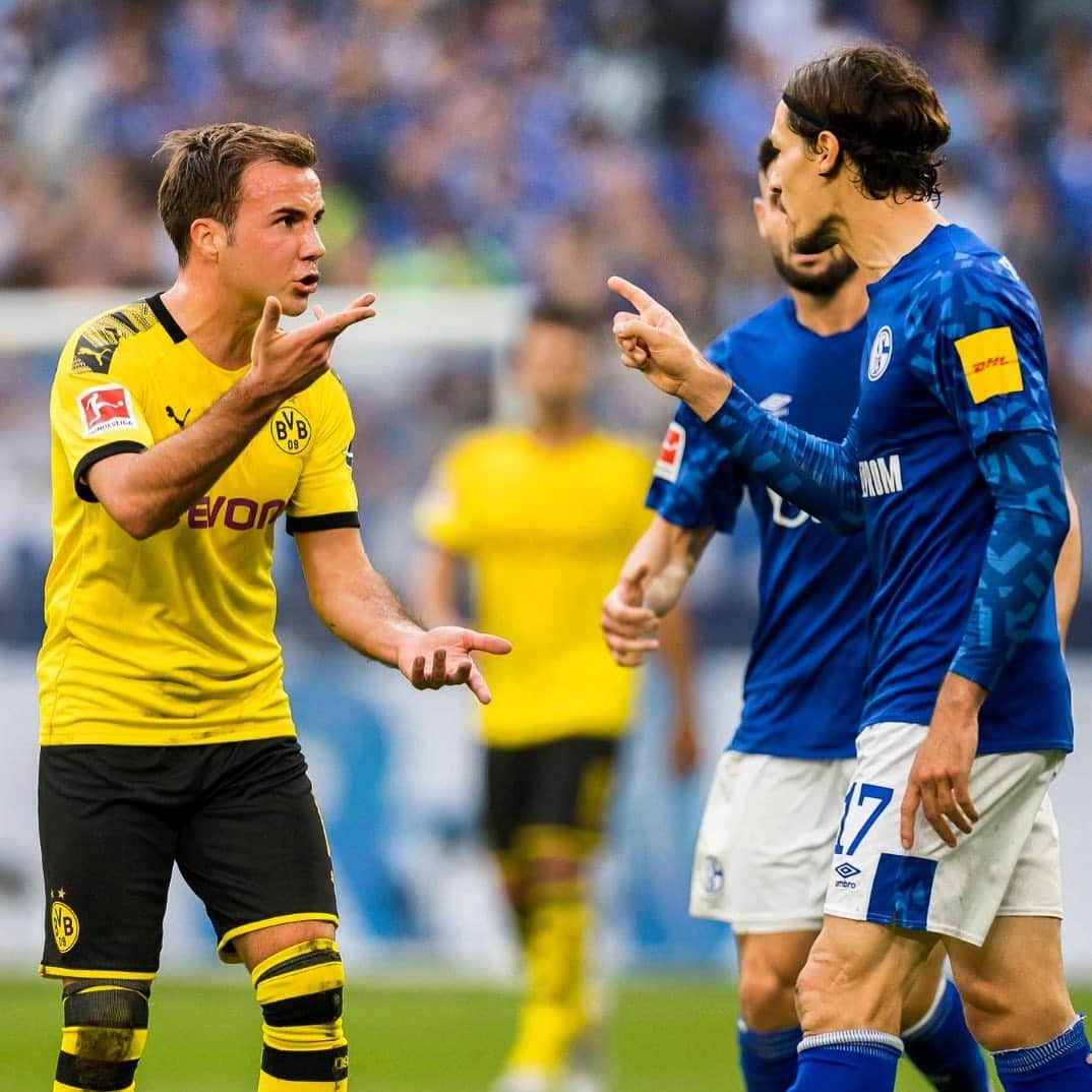 ボルシア・ドルトムントさんのインスタグラム写真 - (ボルシア・ドルトムントInstagram)「THIS is called DERBY! 🙌 #s04bvb #bvb #derby」10月26日 23時10分 - bvb09