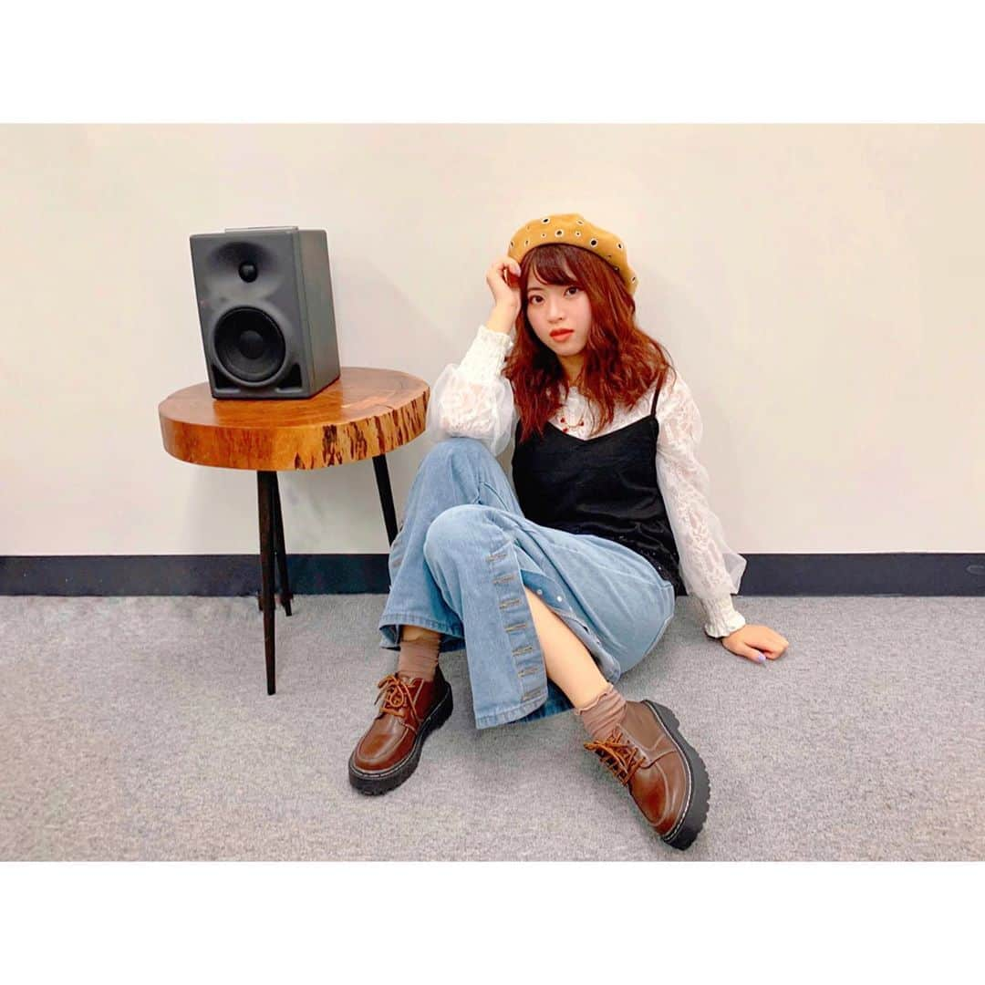 馬嘉伶さんのインスタグラム写真 - (馬嘉伶Instagram)「🍵 . 昨日の猫舌SHOWROOM ありがとうございました🎤🎶😺 . 昨日のコーディネートは #カントリーコーデ をしてみましたよ🌾🍃」10月26日 23時19分 - macyacyarin