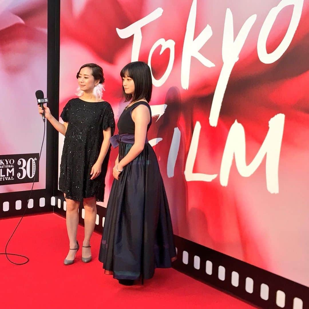 レイチェル・チャンさんのインスタグラム写真 - (レイチェル・チャンInstagram)「Photos from #tokyointernationalfilmfestival two years ago.  #tiff2019 will open on 28th Oct at Roppongi Hills Arena🎬2年前の懐かしい　#東京国際映画祭　が出てきました。今年は明後日10/28に開幕です！レッドカーペットインタビューに向けて絶賛準備中。  #tiff2019 #redcarpet #interviewer #bilingualemcee #tokyo #film #japan #filmfestival」10月26日 23時22分 - rachelchanjpn