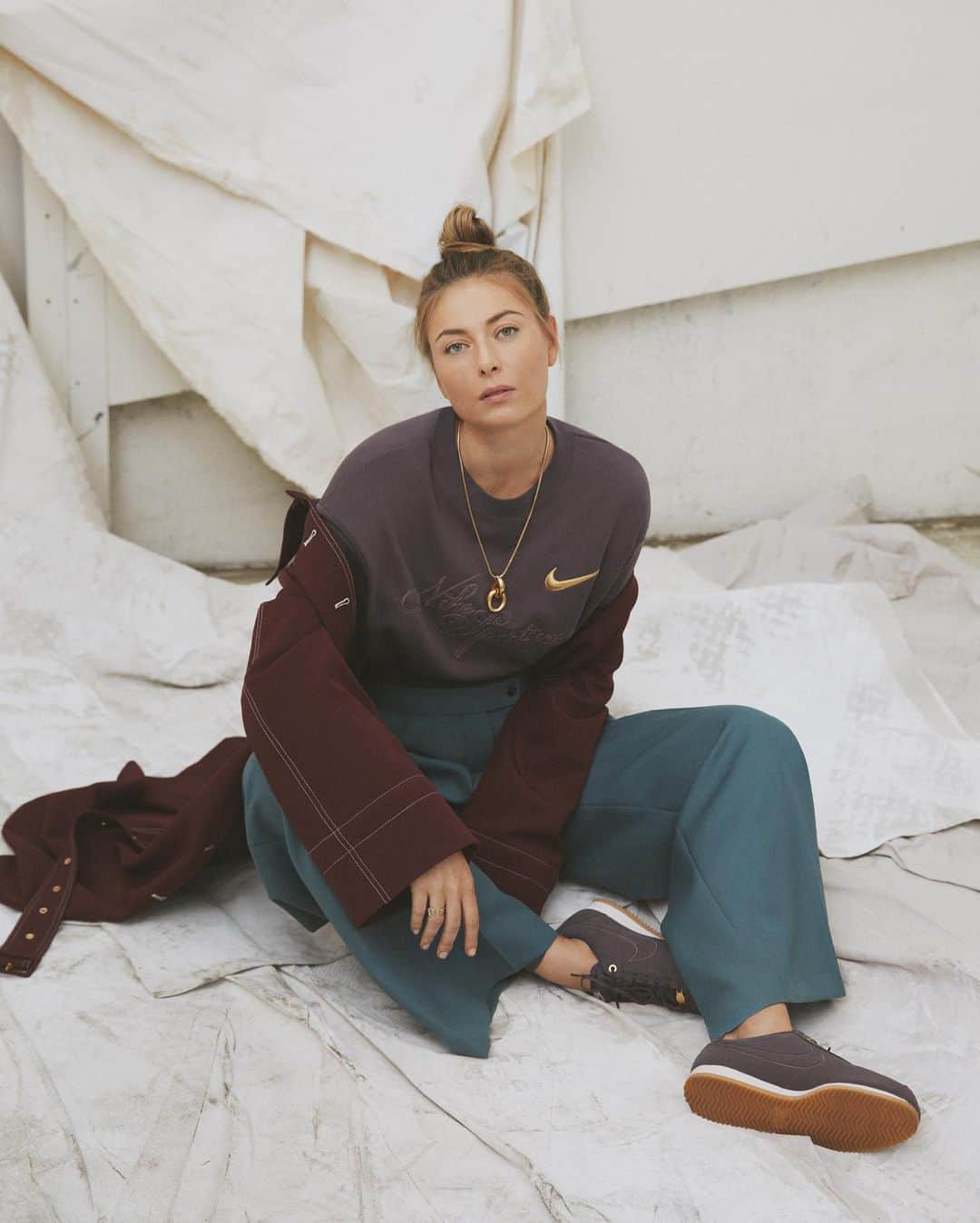 マリア・シャラポワのインスタグラム：「La Cortez 3.0 in all its beautifully styled glory. And now 🥁 ...the entire collection is also available in select North America Nike Stores and on Nike.com. AND you can shop them directly from this post 😉 easy breezy 😄」