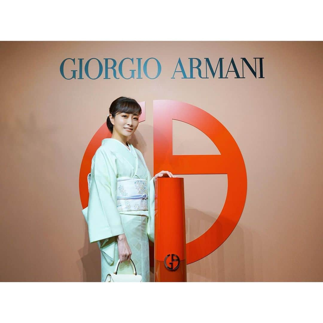 石井美保さんのインスタグラム写真 - (石井美保Instagram)「ARMANI BEAUTY KOYOのポップアップストアに平さん　@veronicark0428  とお友達のナオさんと行ってきました。 リップマエストロマットネイチャー　全10色を、紅葉とデジタルアートの世界で堪能できます。どなたでも入場できますので、明日是非行ってみてくださいね。 明日は11時から20時まで。 THE CORNER  渋谷区神宮前5-29-1」10月26日 23時38分 - miho_ishii