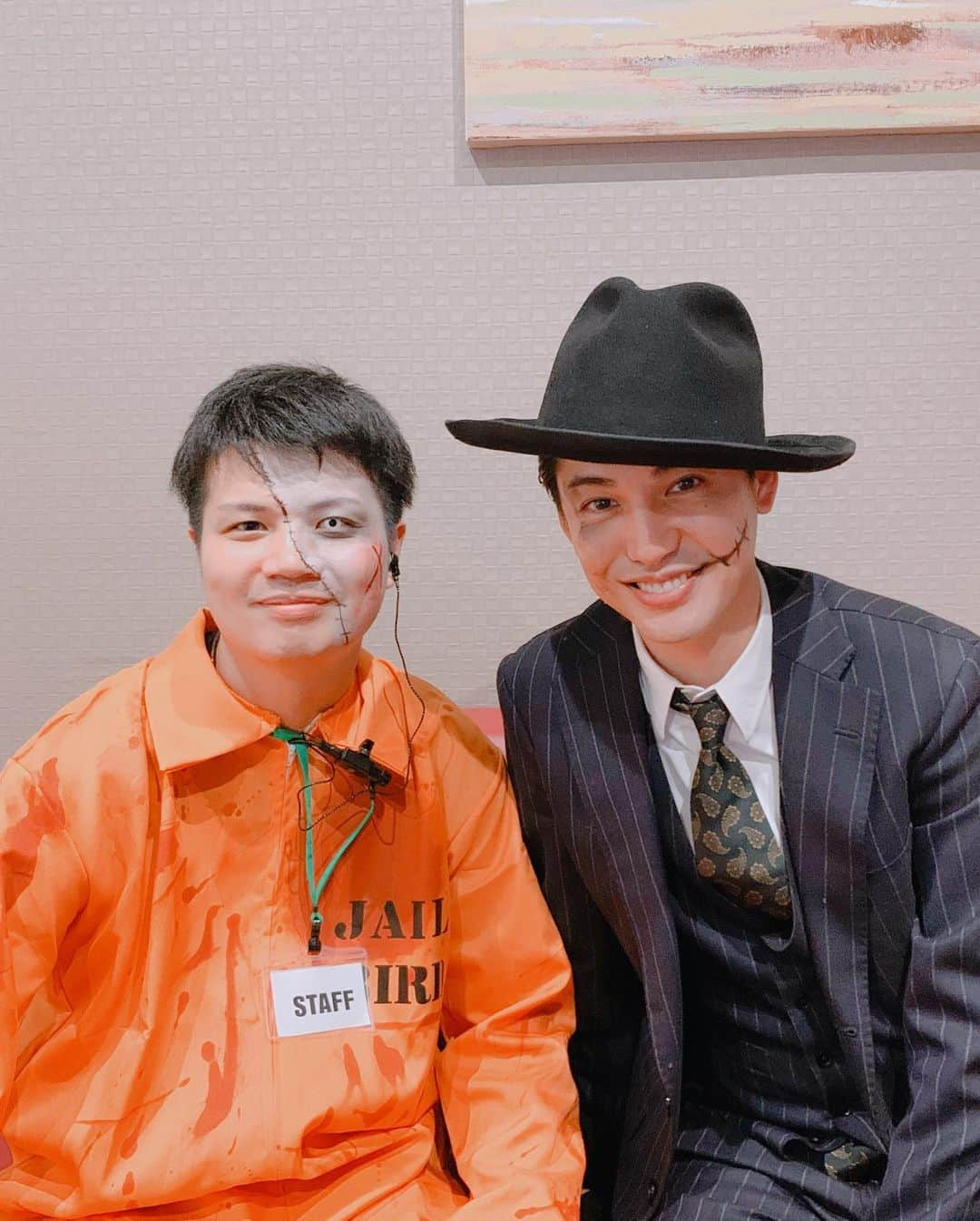 大野拓朗さんのインスタグラム写真 - (大野拓朗Instagram)「初めてのハロウィンin松山。 ほんと、愛媛に親戚いるなこれ(笑) 初めてハロウィンメイクもしてもらいました！！ 仮装のテーマはゴッドファーザー。 全身#tomorrowland_jp です。 革靴は#churchs 楽しい時間をありがとうございました😌✨ #ハロウィン　#HELLOWEEN #ハロウィン仮装  #ハロウィンメイク　#helloweenmakeup #helloween🎃」10月26日 23時51分 - takuro.ohno