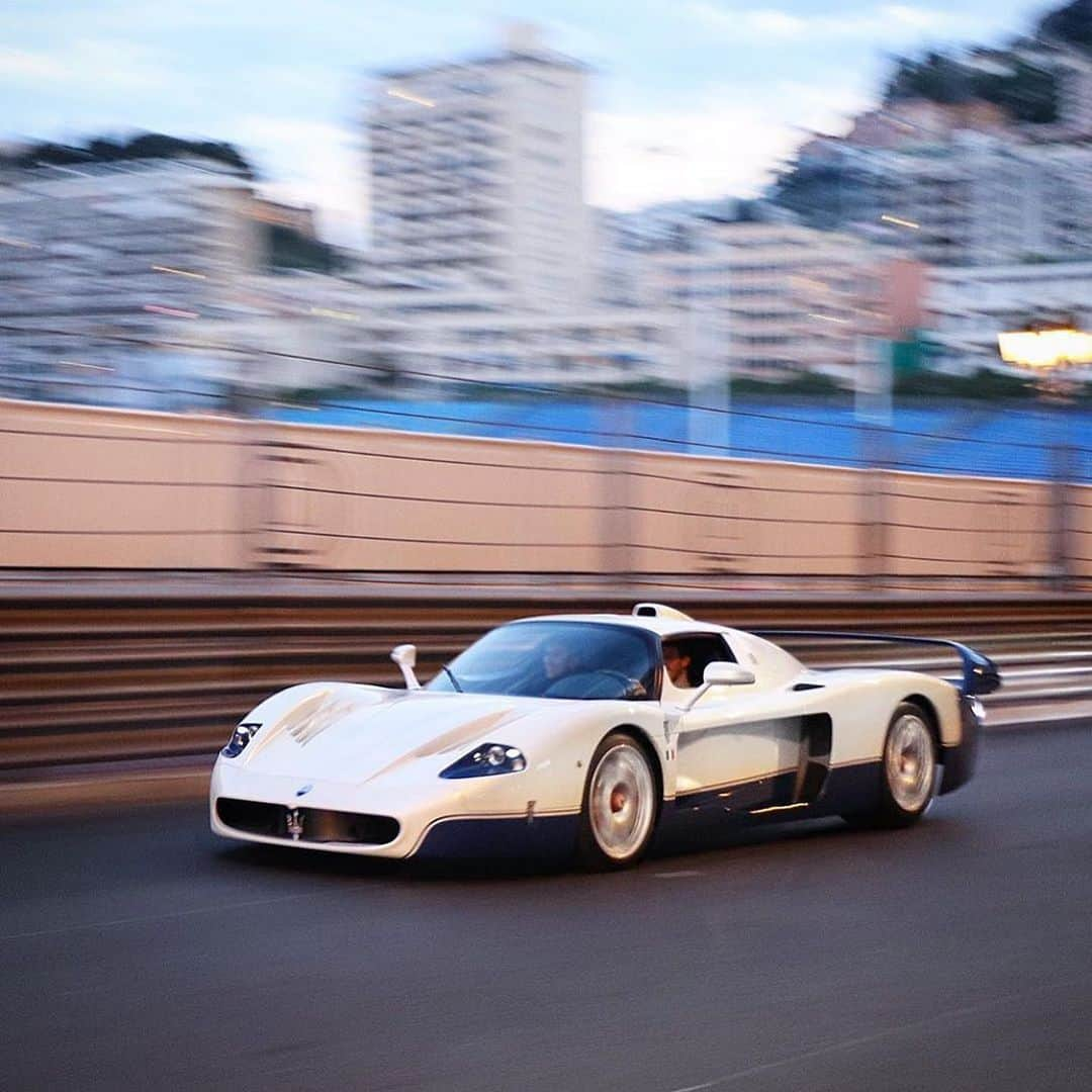 Dirk A. Productionsさんのインスタグラム写真 - (Dirk A. ProductionsInstagram)「Ever since the Maserati MC12 was born and just 50 built worldwide, It’s been a goal in mind to get that car and after riding in one in LA in 2008, The goal to get one grew and then seeing it in @50cent’s Window Shopper music video in Monaco just made it even more special to me! Sure I know it’s transmission is slow, but i’ll definitely get that upgraded and have one crazy tune and exhaust on it! 🙏⚡️ #Maserati #MC12 #Goals #Monaco #Determined #Focused #CarbonFiber #V12 Photo @kuntzye」10月27日 0時09分 - supercarfocusdotcom