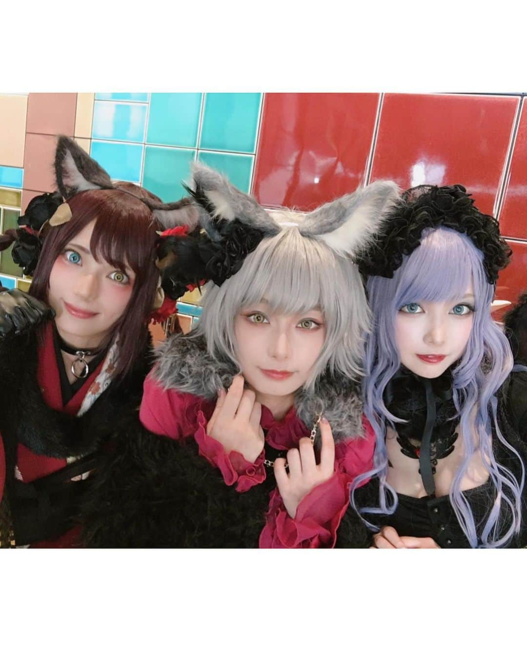 宇垣美里マネージャーさんのインスタグラム写真 - (宇垣美里マネージャーInstagram)「HAPPY HALLOWEEN🎃 今日は宇垣さんは池袋ハロウィンコスプレに参加しました。 KATEさんご協力の元、人狼の柘榴というキャラクターです。 明日も池袋ハロウィンは開催されているそうなので、ぜひKATEブースにお立ち寄りください✨ #宇垣美里 #池袋ハロウィン #kate #えなこさん #シスルさん #ゆうさん #暑い中みなさんありがとうございました！」10月27日 0時47分 - ugakimisato.mg