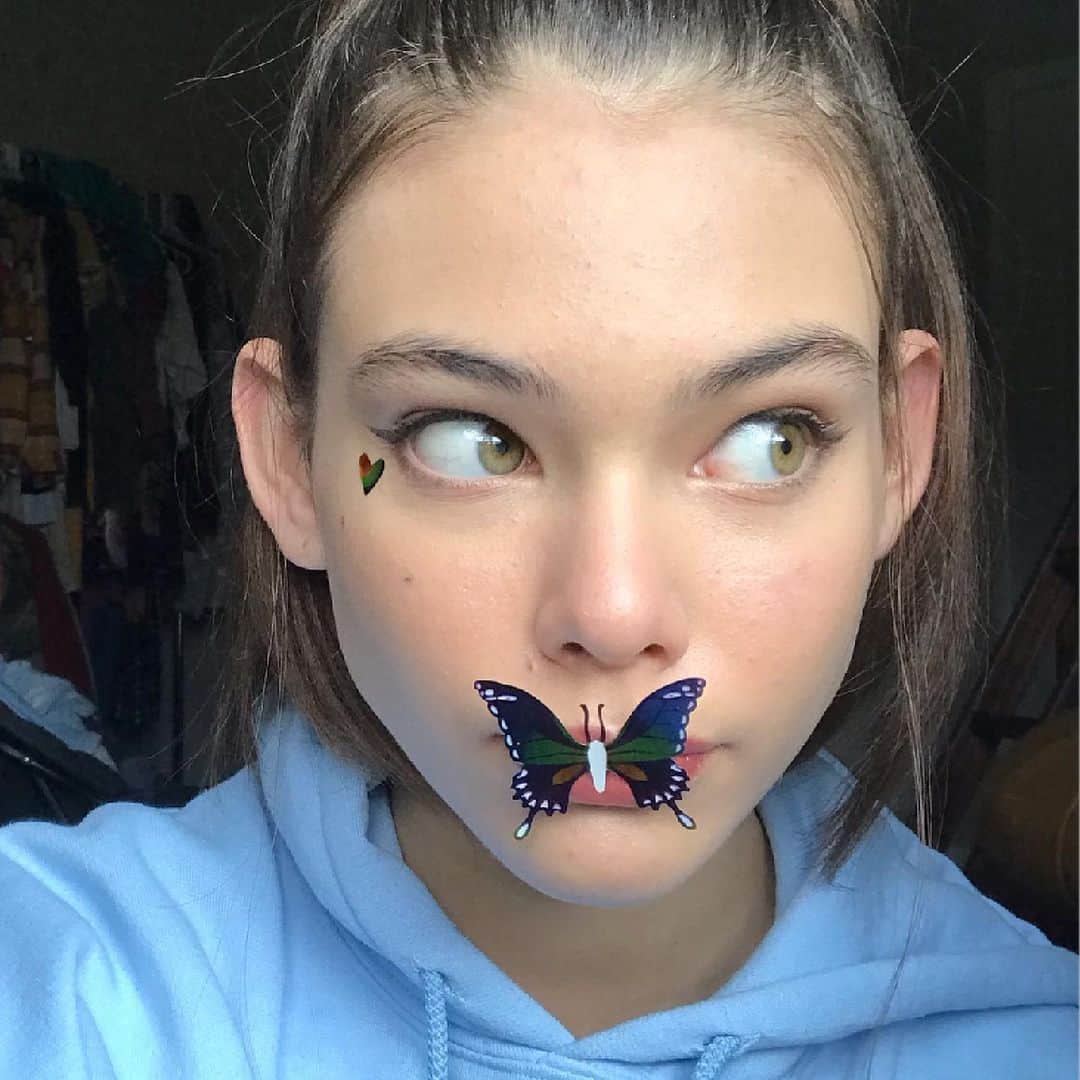 Laneya Graceさんのインスタグラム写真 - (Laneya GraceInstagram)「I call these: being basic probably to the point of cringe」10月27日 1時56分 - official_laneya_grace