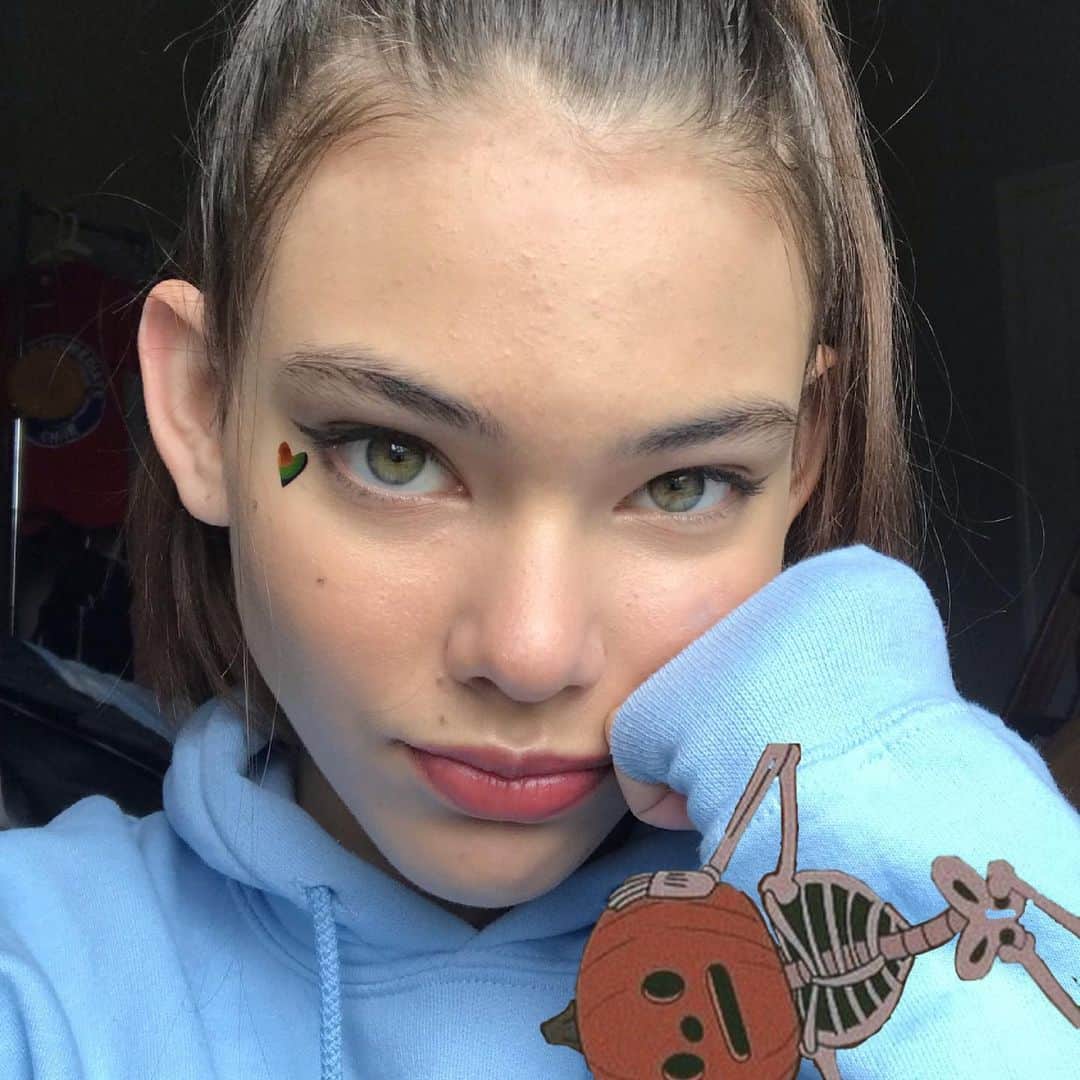 Laneya Graceさんのインスタグラム写真 - (Laneya GraceInstagram)「I call these: being basic probably to the point of cringe」10月27日 1時56分 - official_laneya_grace