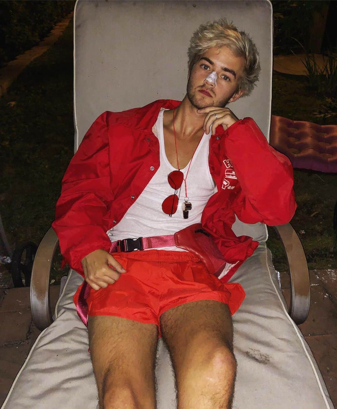 ジャック・ジョンソンのインスタグラム：「Nobody’s drowning on my watch...」