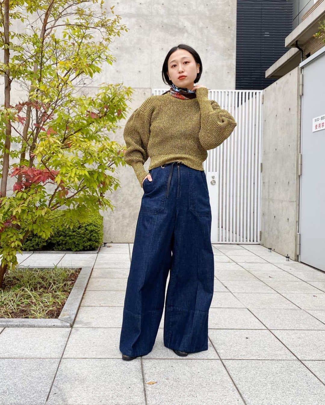 ジョンブルさんのインスタグラム写真 - (ジョンブルInstagram)「. JOHNBULL DENIM ﻿ ﻿ ﻿ DENIM WEARING OUTFIT #johnbulldenim﻿ ﻿ オンラインストアよりデニムの着回し特集ブログを更新！﻿ womens定番デニム3アイテムを、2コーデずつ合計6コーデをご紹介♪﻿ ﻿ 是非、冬のデニムスタイルのご参考に！！﻿ ﻿ ﻿ 着回しブログ⇒https://www.privatelabo.jp/contents/?p=1525199﻿ ※instagramストーリーズ/ハイライトからもご覧いただけます。﻿ ﻿ ﻿ ﻿ ﻿ JOHNBULL denim﻿ lot.ZP010_111 / ¥15,000(＋tax)﻿ ⇒https://www.privatelabo.jp/item/27284952.html﻿ ﻿ ﻿ SOLOTRE knit﻿ lot.M3818 / ¥15,600(＋tax)﻿ ﻿ ﻿ ﻿ ﻿ スタッフ身長：160cm　/　サイズ：トップスF/パンツM﻿ ﻿ ﻿ ﻿ ﻿ #johnbull #johnbullprivatelabo #johnbullonlinestore #johnbulldenim #denim #jeans #denimfashion #johnbullfeature #feature #2019fw ﻿ #ジョンブル #ジョンブルプライベートラボ #ジョンブルオンラインストア #ジョンブルデニム #デニム #ジーンズ #デニムファッション #岡山デニム #児島デニム #ジョンブル特集 #特集公開 #2019秋冬」10月27日 13時22分 - johnbull_private_labo