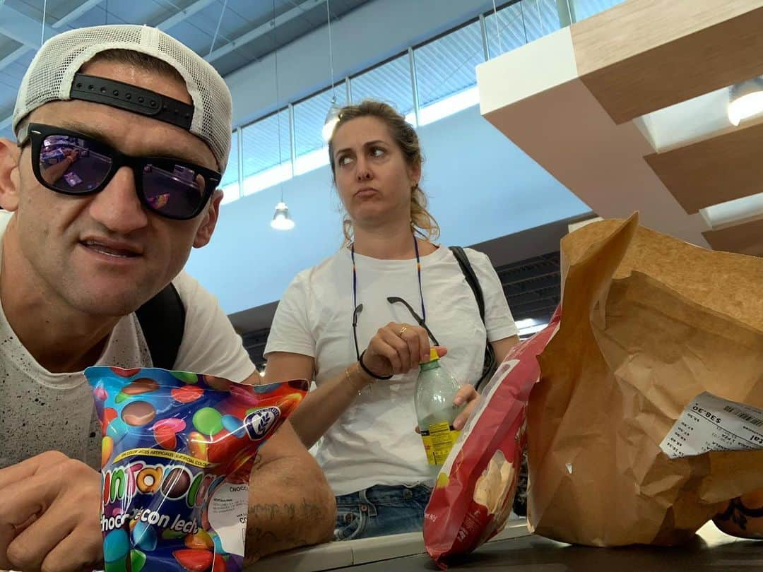 ケイシー・ネイスタットのインスタグラム：「Mexican grocery shopping」