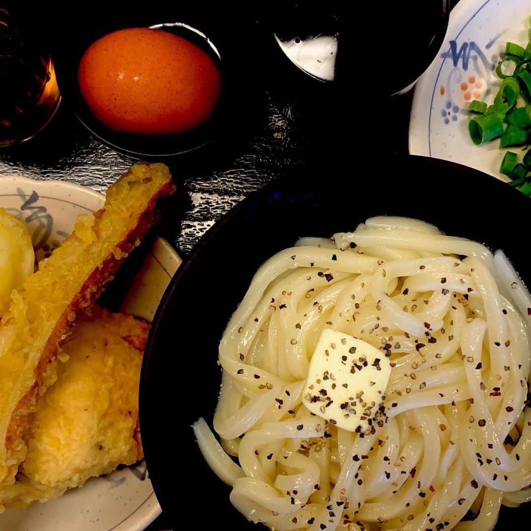 武井義明さんのインスタグラム写真 - (武井義明Instagram)「釜バター小。混ぜたあと／混ぜる前。」10月27日 8時43分 - bebechef