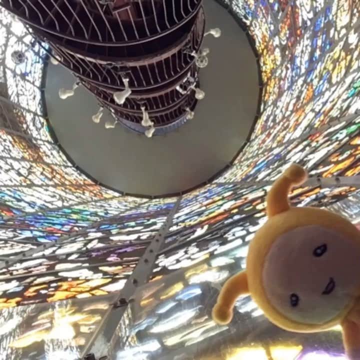 のインスタグラム：「秋って言うことで、ちょっとアートっぽい動画でモーリーズ の世界観表現してみたよ！！ぼく、、、モリスケいないけど。。。＾＾  . #モーリーズ #moories  #ダイナム #かわいい #kawaii #cute #ゆるキャラ #ご当地キャラ #キャラクター #follow #ぬい撮り #stuffedtoy #instagood #マスコット #木の妖精 #モリスケ #モーリーズコーヒー #モーリーズカフェ」
