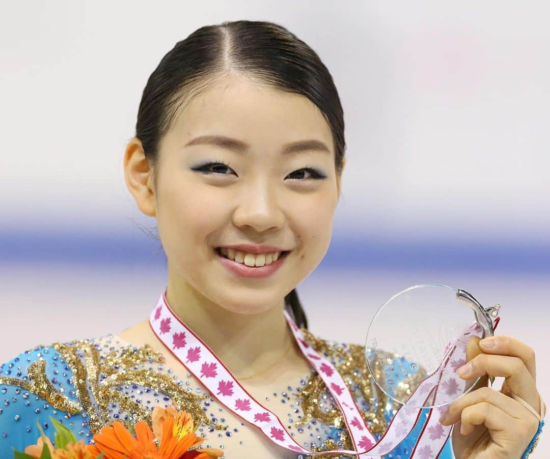 日本オリンピック委員会さんのインスタグラム写真 - (日本オリンピック委員会Instagram)「羽生結弦選手がフィギュアスケートのGPシリーズ第2戦・スケートカナダでショートプログラム、フリーともに1位の合計322.59点（自己ベスト）をマークし初優勝。ファイナルを含むGP通算11勝目を挙げました。田中刑事選手が250.02点で3位。 女子は紀平梨花選手がショートプログラム1位、フリー2位の合計230.33点で2位となりました。（写真：アフロスポーツ） . ⛸ISU GP 2019 Skate Canada International⛸ . [Men] 🥇羽生結弦/Yuzuru Hanyu 322.59 ✨PB✨ 🥉田中刑事/Keiji Tanaka 250.02 . [Ladies] 🥈紀平梨花/Rika Kihira 230.33 . #フィギュアスケート #figureskate #FigureSkating #isufigureskating #GPFigure #羽生結弦 #YuzuruHanyu #紀平梨花 #RikaKihira #がんばれニッポン #TEAMNIPPON #japaneseolympiccommittee . 📷AFLOSPORT」10月27日 23時11分 - teamjapanjoc