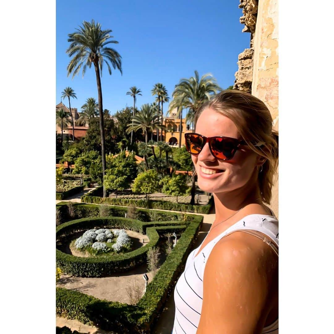 ダフネ・シパーズさんのインスタグラム写真 - (ダフネ・シパーズInstagram)「The beautiful “Real Alcazar” as last visiting spot in #Sevilla! Such a perfect place to spend my last holiday: delicious food, amazing city and much fun together with my mum and sis 😍🍸🔆 #downtimewhenirun」10月27日 23時16分 - dafne_schippers