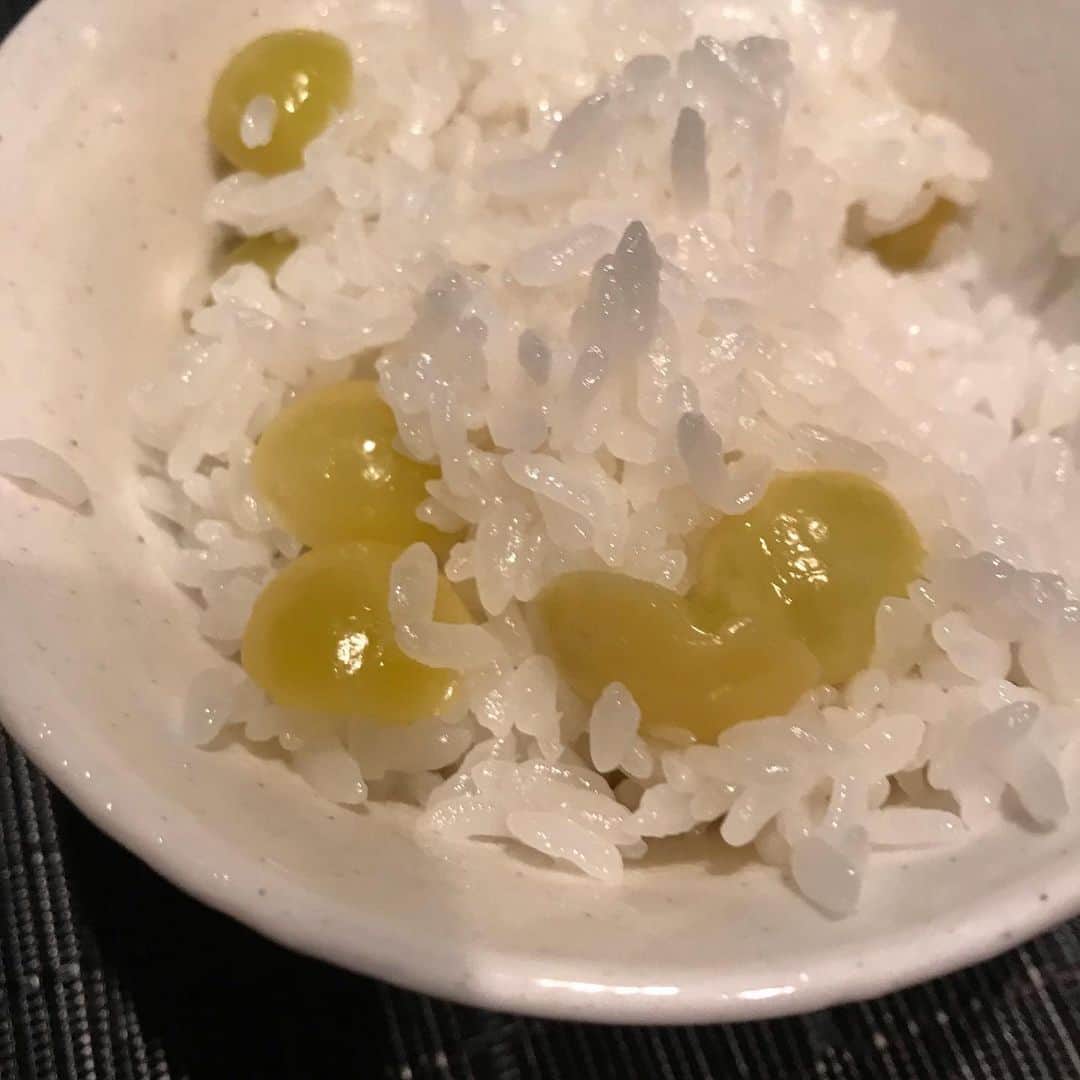 渡辺真起子さんのインスタグラム写真 - (渡辺真起子Instagram)「銀杏。 美味しい。」10月27日 14時20分 - watanabe_makiko
