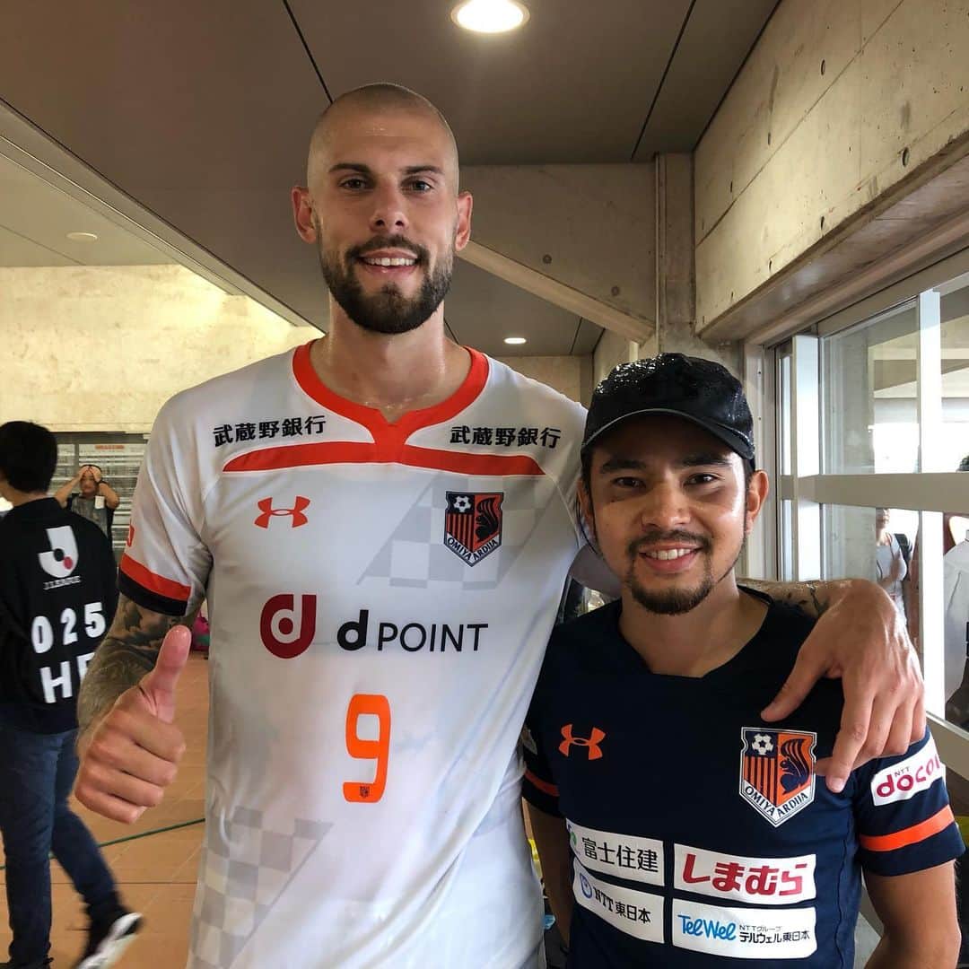大宮アルディージャさんのインスタグラム写真 - (大宮アルディージャInstagram)「今日のヒーローは劇的な決勝ゴールを挙げた #9シモヴィッチ 😆 ナイスゴール‼️ . #ardija #大宮アルディージャ #Jリーグ #121パーセント #ORANGE #琉球_大宮 #寝ても大宮」10月27日 15時03分 - omiya.ardija