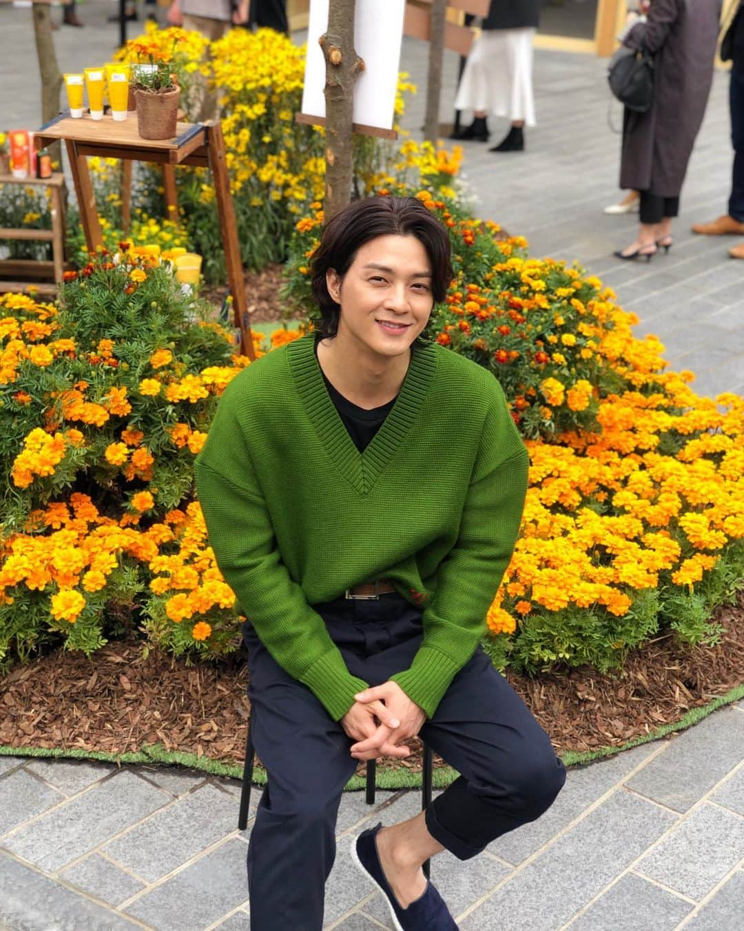 キム・ジフンさんのインスタグラム写真 - (キム・ジフンInstagram)「날씨좋죠🌼」10月27日 15時21分 - jiraishin99