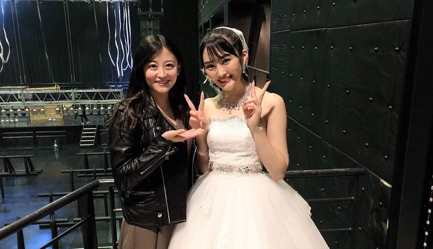 上西恵さんのインスタグラム写真 - (上西恵Instagram)「れなの卒業コンサート ゲストで呼んで頂きました。 めっちゃ嬉しかったなぁ。 めっちゃ綺麗だったなぁ。 れなとハグとか久しぶりにしたなぁ。可愛かったなぁ。 #川上礼奈卒業コンサート  #れなぴょん #川上西」10月27日 15時43分 - jonishi_kei