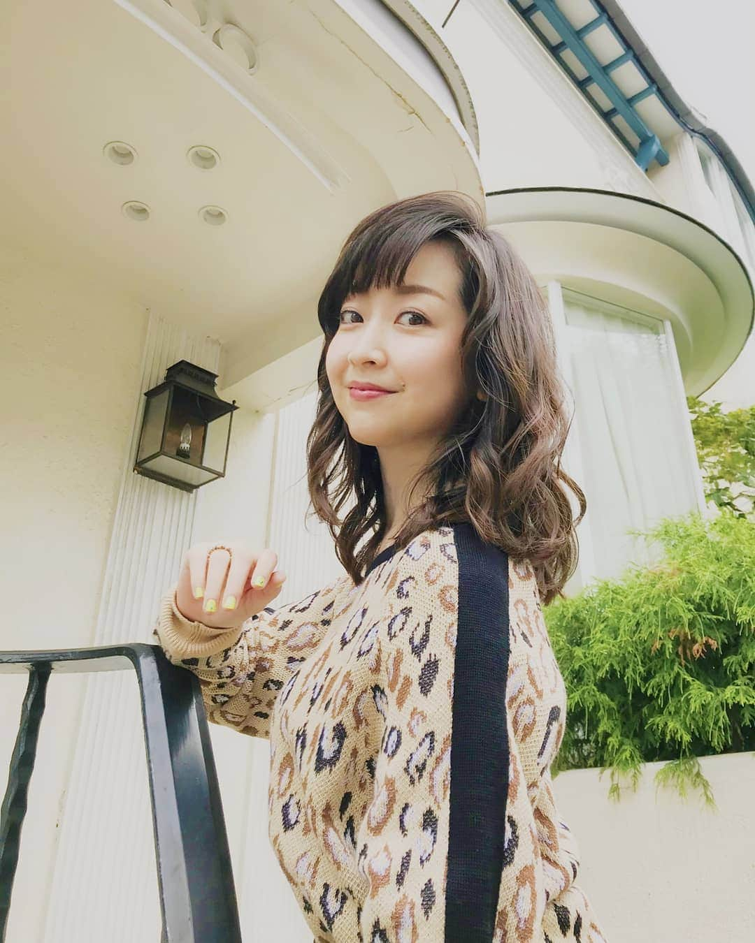 黒川智花さんのインスタグラム写真 - (黒川智花Instagram)「🐆✨ 撮影中🎶 ▫️ #ドラマ #撮影 #ヒョウ柄 #似合いますか？笑」10月27日 16時01分 - tomoka_kurokawa_official