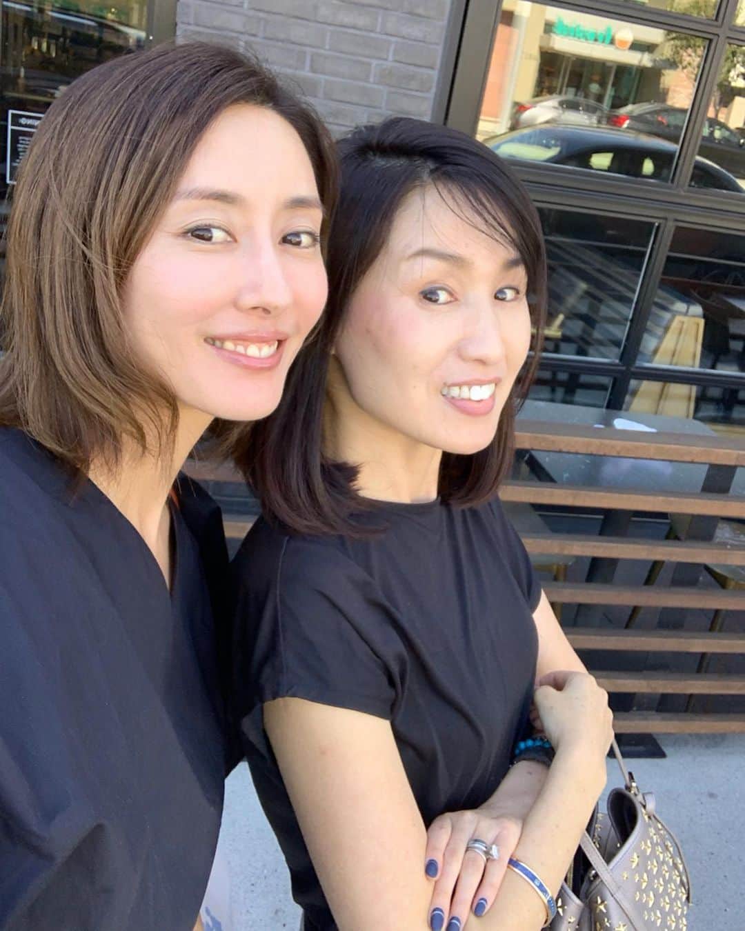 高木りなのインスタグラム：「Happy time with @akiek15 👯‍♀️❤️ 一緒にいるだけでハッピーな気分になる @akiek15 さんと久しぶりの再会✨ご飯も美味しかった😘 . #lunch #longbeach #california #saintandsecond #happytime」