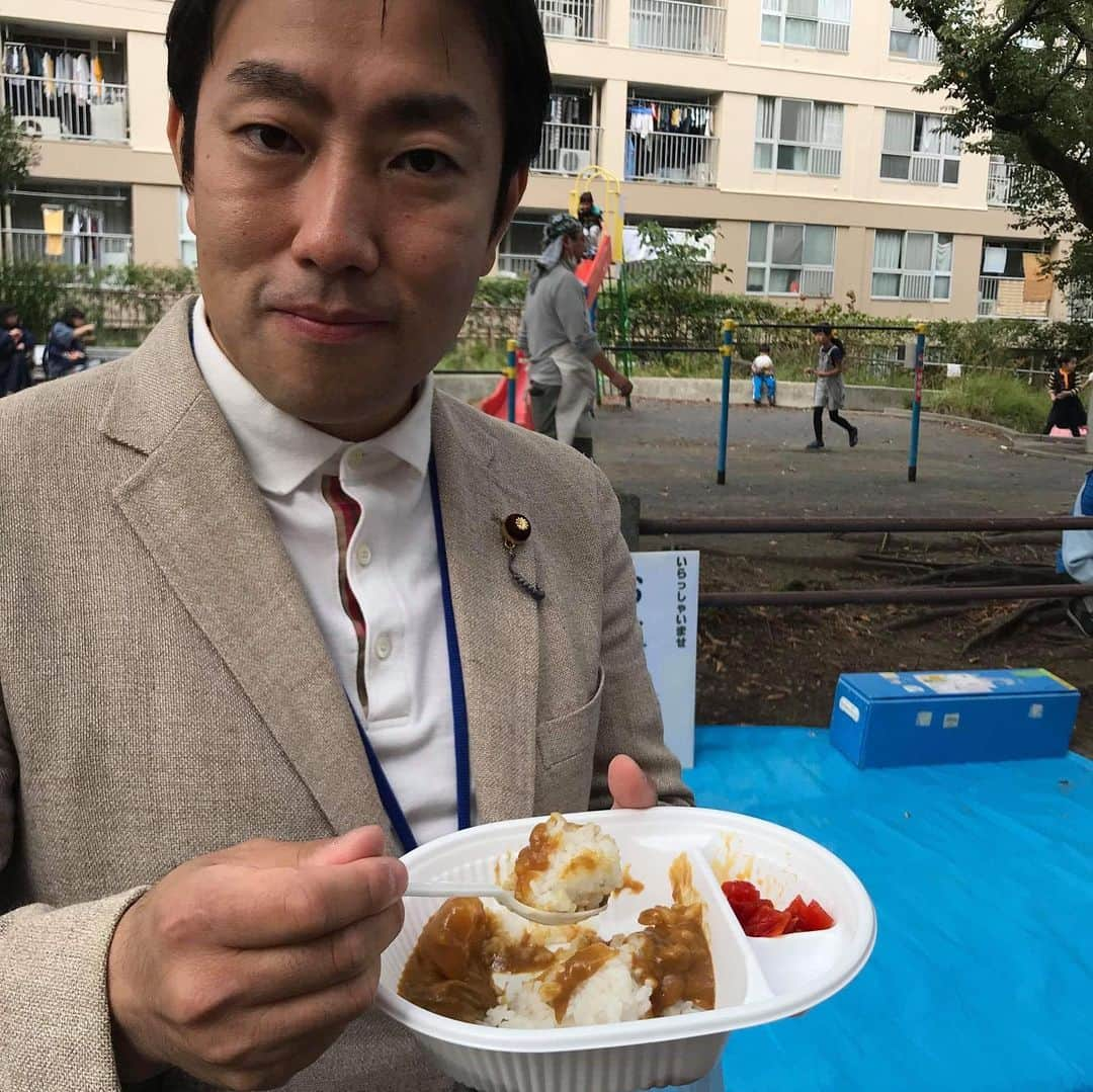 中谷一馬さんのインスタグラム写真 - (中谷一馬Instagram)「土日は自転車にて横浜市 #港北区 #都筑区 をまわりました。 たくさんの笑顔と元気をいただきました！ 走行距離 約 #100km  #葛が谷公園 #都筑区南部地区グラウンドゴルフ大会 #城郷地区健民祭 #城郷小学校 #こづくえマルシェ #小机駅 #篠原学童クラブバザー #しのはらコーポラス #篠原町公園 #秋桜まつり #日吉本町地域ケアプラザ #HIYOSHI HAPPY HALLOWEEN‘19 #日吉中央通り #フェスタdeひよし #福祉クラブ生協Dayひよし #北山田地区センターまつり #綱島東防災拠点運営 #綱島地区センター文化祭 #ふれあって北綱島 #高田東小学校  #活動ホームしもだ秋まつり #北山田大運動会 #中川西中学校コスモス祭 #中川オクトーバーフェスト  #仲町台地区センターまつり #よこはまねぎ #ミズキーサブレ」10月27日 16時08分 - kazuma_nakatani