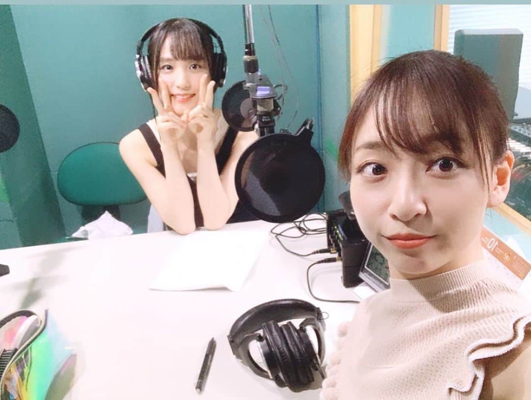 長谷川萌美さんのインスタグラム写真 - (長谷川萌美Instagram)「. . 少し前のあれこれを前の投稿から載せています . #showroom や #fmport 「GOLDEN SOUNDay♪」の収録 無くなってしまった京都の円山コンサートのフライヤーも 残しておこう。 . 最後の写真は生写真撮影の飾り付け途中経過の写真🎃👻❤️ .  #ビタスイ #goldensounday #生写真 #halloween #ハロウィン #完売」10月27日 16時26分 - moemi_hasegawa