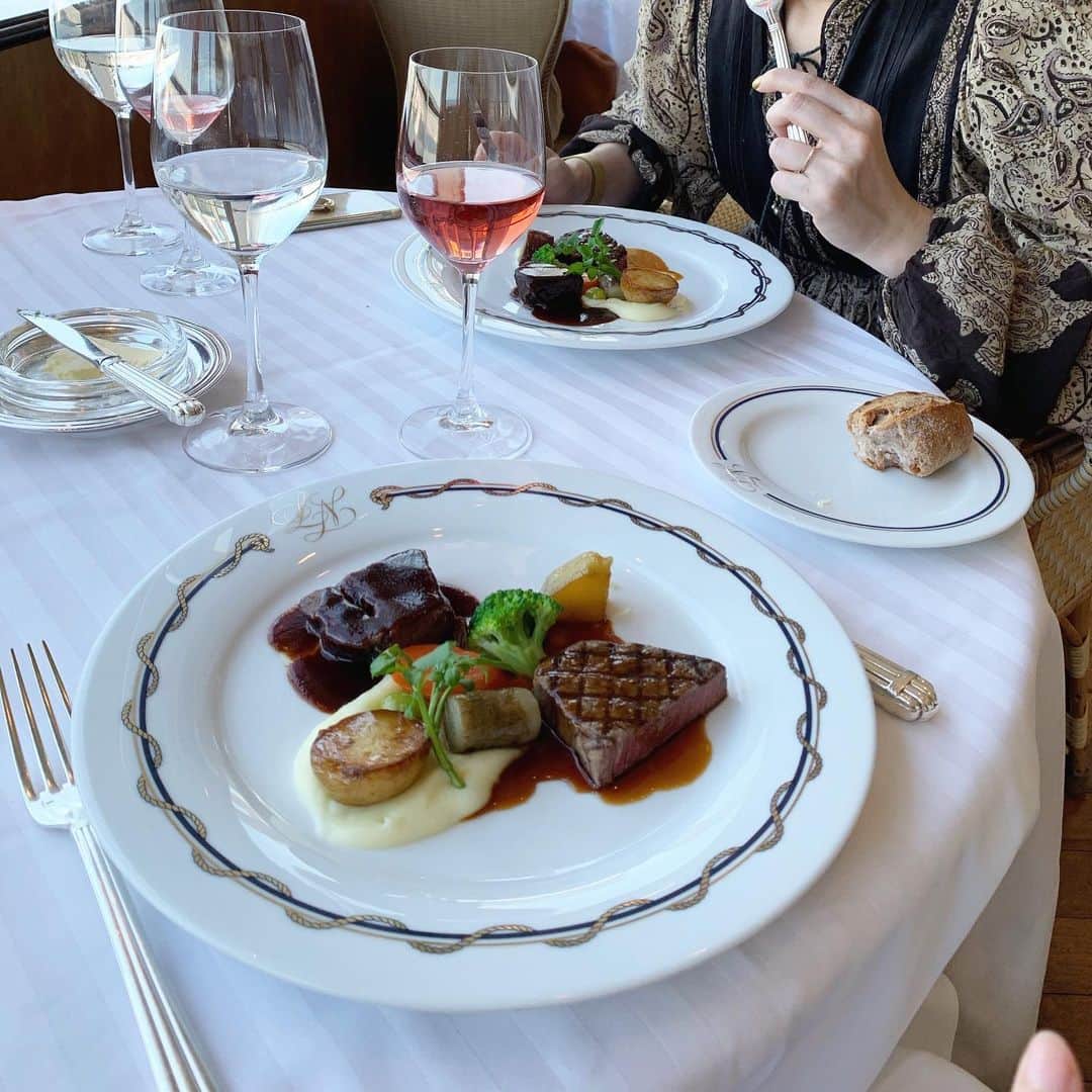 齋藤愛さんのインスタグラム写真 - (齋藤愛Instagram)「お肉を最高に味わえて感動。美味しかったな〜🥺たまにのお肉はよりありがたみを感じるな🍴」10月27日 17時18分 - ai___saitoo