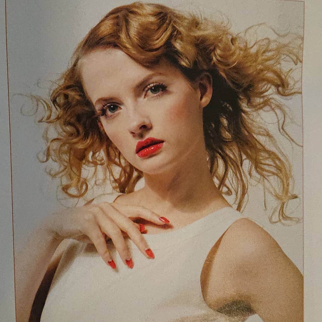 アナンダ・ジェイコブズのインスタグラム：「また懐かしい写真がでてきた。#hairmodel #modelinjapan」