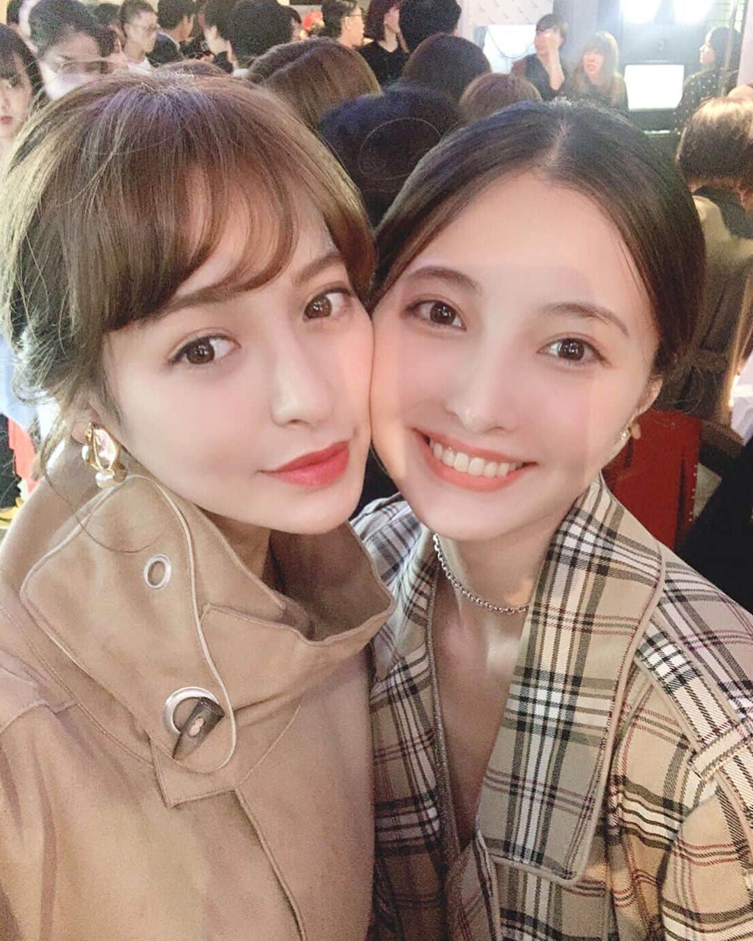 大石絵理のインスタグラム：「Happy 5th Aniversary @amerivintage 🥳🎉🎁 楽しいパーティーでした💕 私のお洋服も全部Ameri😘😍」