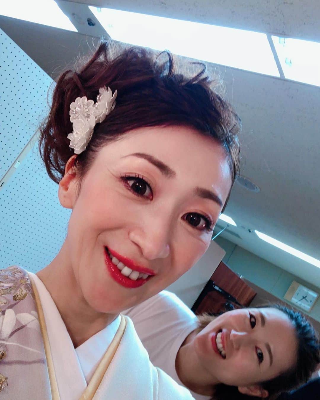 西尾夕紀さんのインスタグラム写真 - (西尾夕紀Instagram)「NHK-BSプレミアム 「新・BS日本のうた」 今夜放送です。  夜7時30からですよー #３曲歌ってます #演歌 #BS日本のうた」10月27日 17時36分 - yuki_nishio_