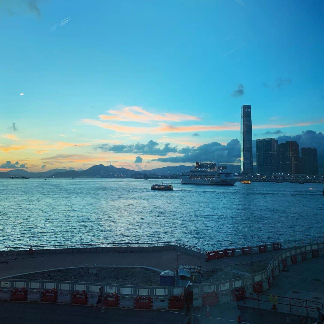 沢井美空のインスタグラム：「香港🇭🇰﻿ 旅行行きたいな〜仕事を頑張ろう！﻿﻿ ﻿﻿ ﻿﻿ ﻿﻿ ﻿﻿ ﻿﻿ ﻿﻿ #HongKong﻿﻿ #香港﻿﻿ #ACGHK﻿﻿ #travel ﻿﻿ #trip﻿」