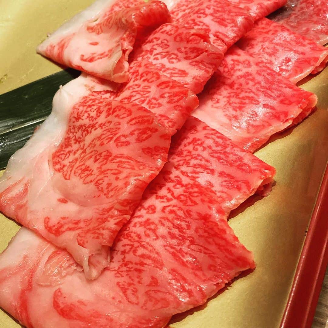 関智一のインスタグラム：「肉をみんなで頂きました 有意義な会でした(^ ^) みんないつも有難う！  #大村 #光部 #稲垣 #三好」