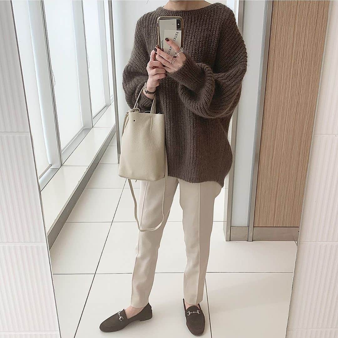 ukapiのインスタグラム：「⠀ ⠀ 可愛いknit🐑♡ ⠀ ⠀ #IENA#イエナ#ニット」