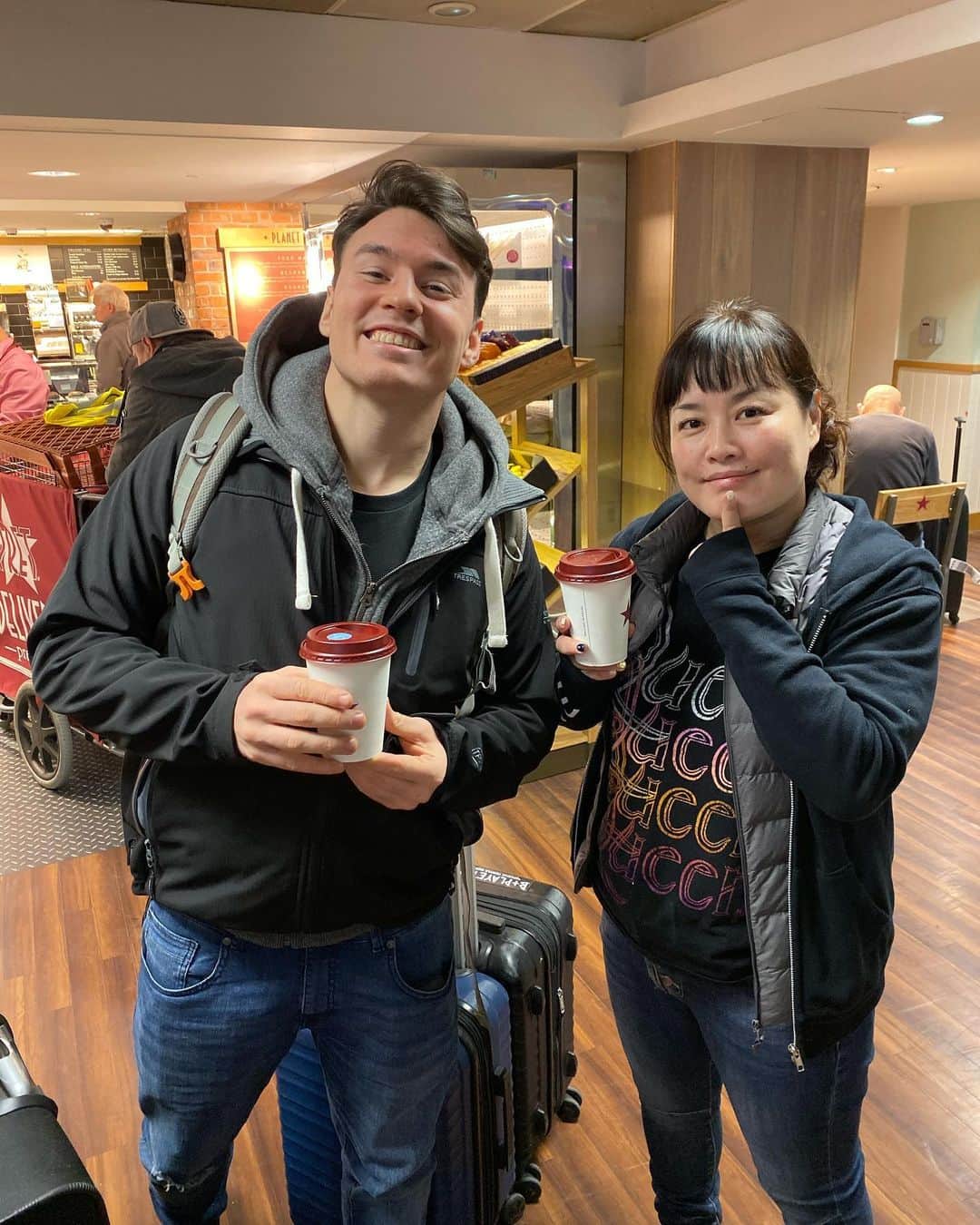 さくらえみのインスタグラム：「‪Just met Mike Bailey on the airport, he’s coming from Ireland and I’m going to Ireland. Wrestlers are travelers. ✈️‬ ‪#gtmv #gatohmove #prowrestler」