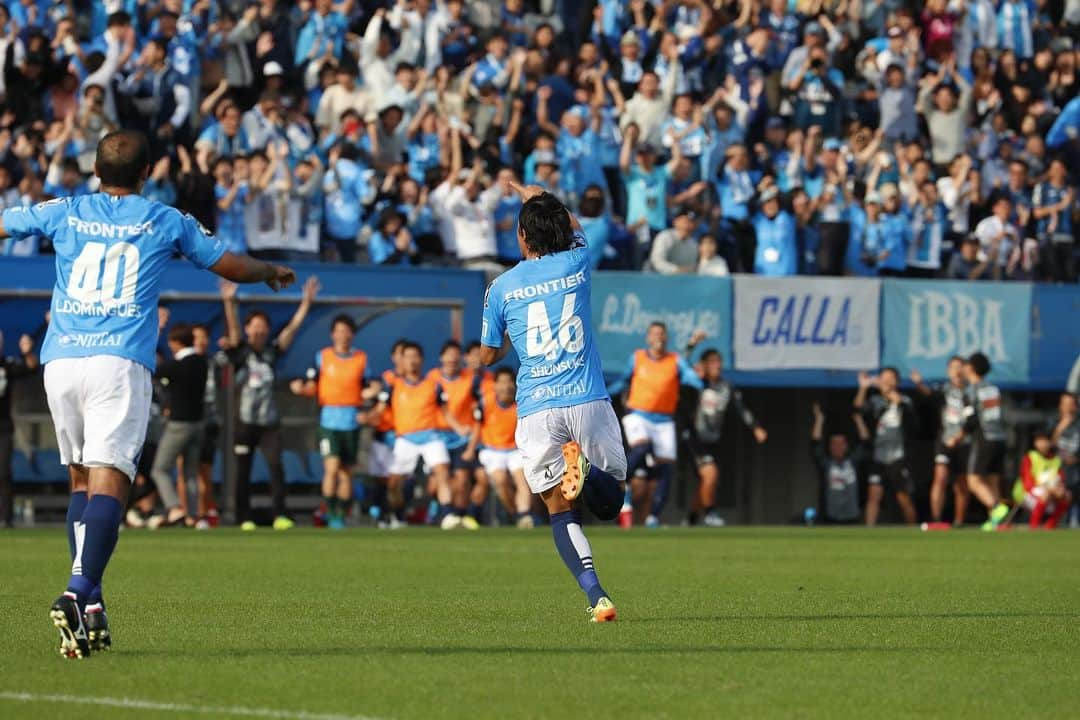 横浜FCさんのインスタグラム写真 - (横浜FCInstagram)「- 中村俊輔選手。 横浜FC加入後初GOAL!! 横浜FC 2-1 東京V - #yokohamafc #横浜FC #HAMABLUE #HAMAPRIDE #三ツ沢を青にそめよう #jleague #中村俊輔 #shunsukenakamura」10月27日 19時15分 - yokohamafc_official