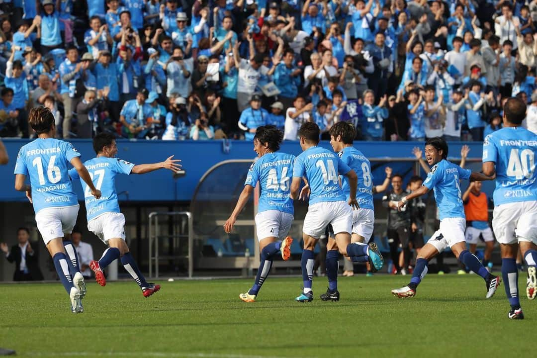 横浜FCさんのインスタグラム写真 - (横浜FCInstagram)「- 中村俊輔選手。 横浜FC加入後初GOAL!! 横浜FC 2-1 東京V - #yokohamafc #横浜FC #HAMABLUE #HAMAPRIDE #三ツ沢を青にそめよう #jleague #中村俊輔 #shunsukenakamura」10月27日 19時15分 - yokohamafc_official