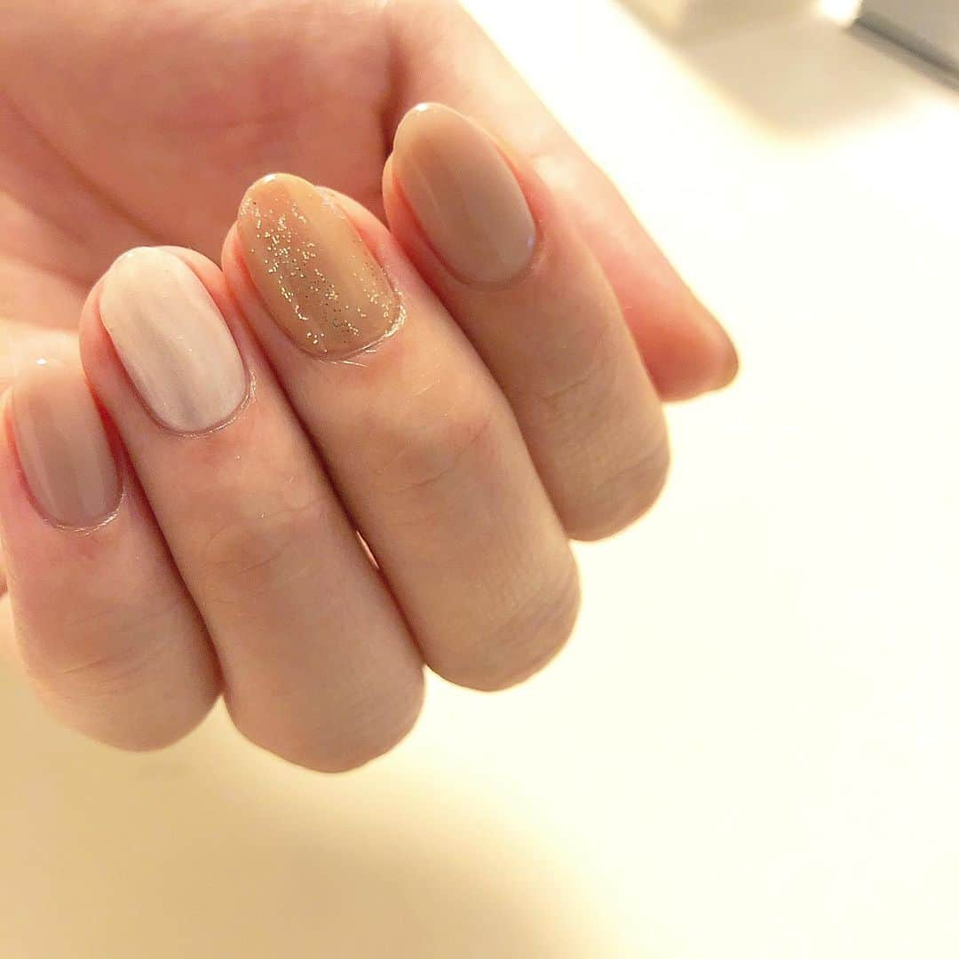 Kana Kobayashiさんのインスタグラム写真 - (Kana KobayashiInstagram)「#うねうね #ぷくぷく #ネイル #ジェルネイル #nail #Anela #青山ネイルサロン #表参道」10月27日 19時30分 - anela_kana